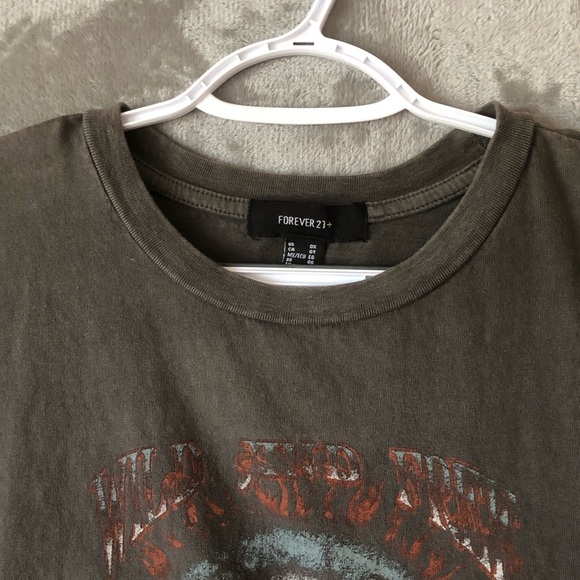 Forever 21 Women T-Shirt Size 0X “wild and free” Side Drawstrings Distressed - Picture 3 of 16